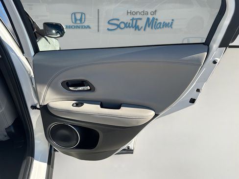 Certified 2021 Honda HR-V EX-L image 30