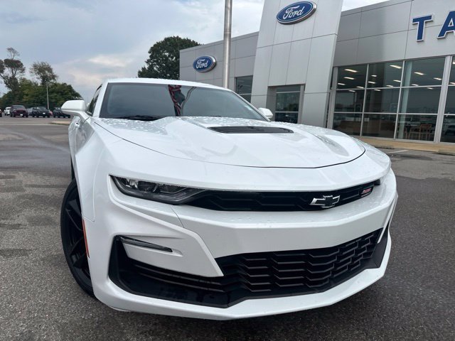 Used 2023 Chevrolet Camaro SS RWD image 5