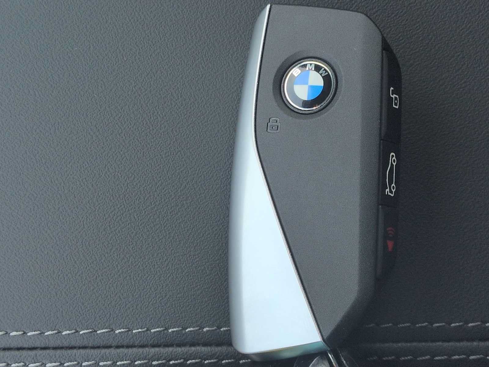 Used 2026 BMW X1 xDrive28i w/ Technology Package AWD/4WD image 37