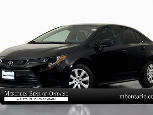 Used 2025 Toyota Corolla LE FWD image 1