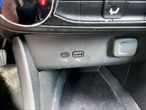 Used 2025 Buick Encore GX Preferred FWD image 16