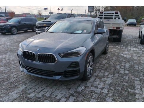 Used 2023 BMW X2 sDrive28i w/ Premium Package image 11