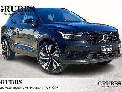 Certified 2025 Volvo XC40 B5 Plus