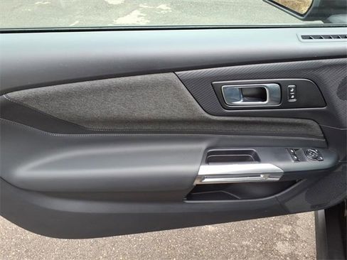 Used 2024 Ford Mustang Coupe image 11