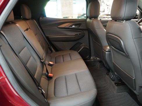 Used 2023 Chevrolet TrailBlazer RS w/ Convenience Package FWD image 29