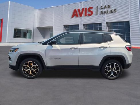 Used 2025 Jeep Compass Limited AWD/4WD image 10