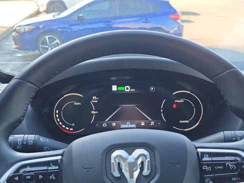 Used 2024 RAM ProMaster 3500 image 9