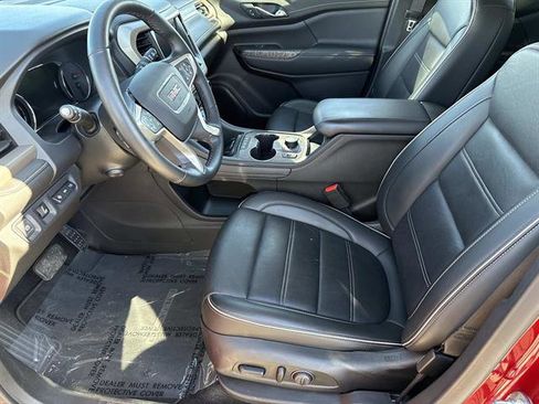 Used 2023 GMC Acadia Denali image 11