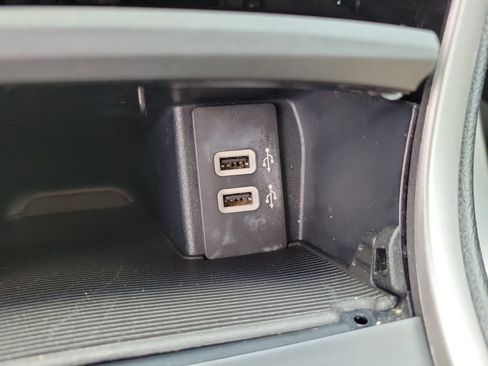 Used 2016 Ford Edge SEL w/ Equipment Group 201A FWD image 18