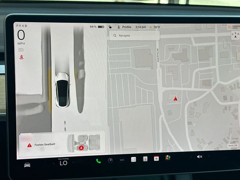 Used 2023 Tesla Model Y Long Range image 35