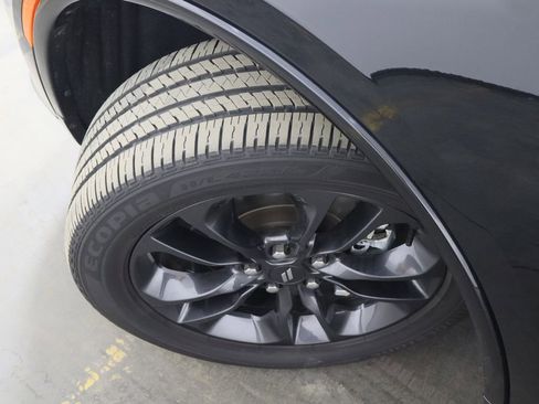 Used 2023 Dodge Durango GT image 49