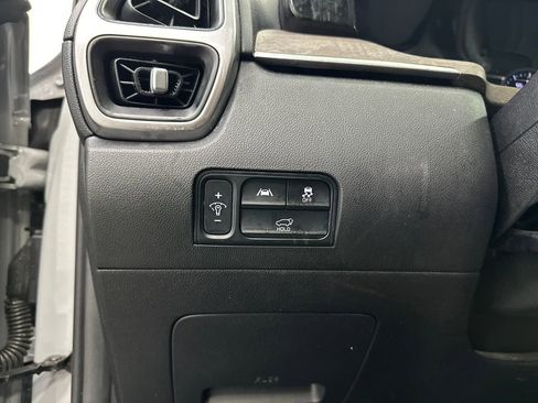 Used 2022 Kia Sorento EX w/ Panoramic Sunroof Package FWD image 31