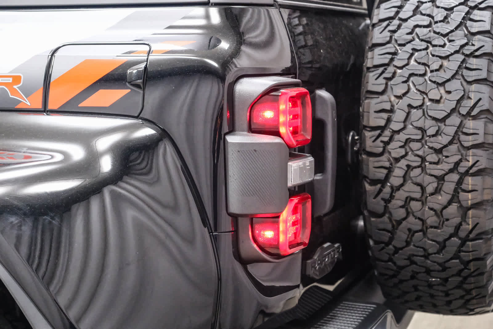 Used 2024 Ford Bronco Raptor AWD/4WD image 7