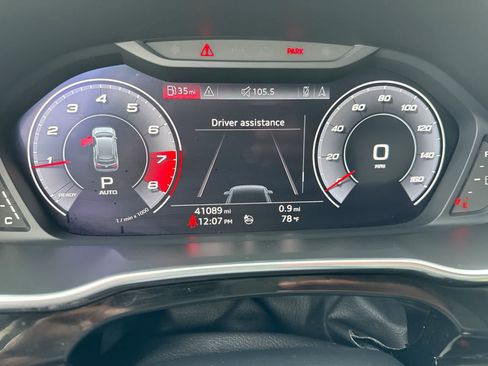 Used 2020 Audi Q3 2.0T Premium Plus w/ Premium Plus Package AWD/4WD image 32