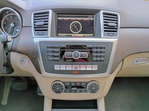 Used 2015 Mercedes-Benz ML 350 2WD image 38