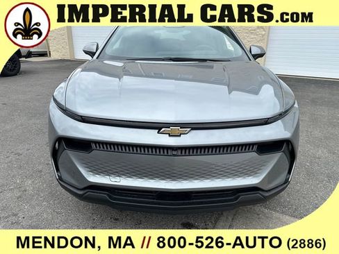 New 2026 Chevrolet Equinox EV LT FWD image 3