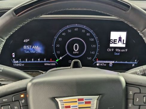 Used 2024 Cadillac Escalade Premium Luxury w/ Performance Package image 19