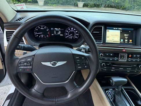 Used 2018 Genesis G80 3.8 image 25