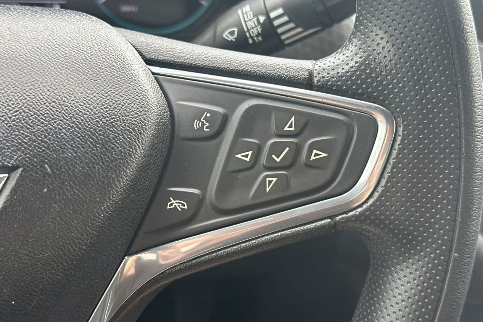 Used 2020 Chevrolet Malibu LT FWD image 26