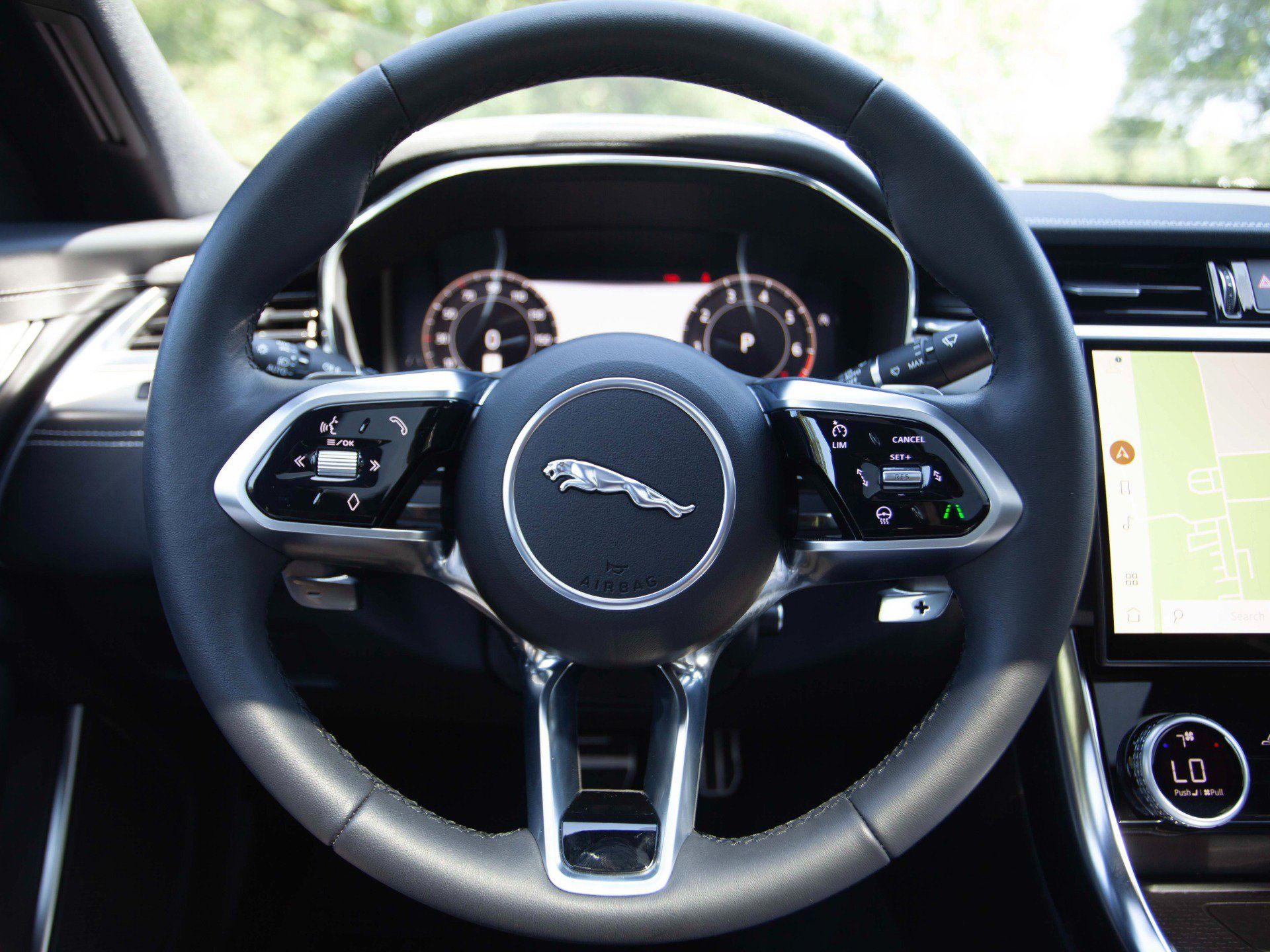 Used 2024 Jaguar XF R-Dynamic SE AWD/4WD image 17