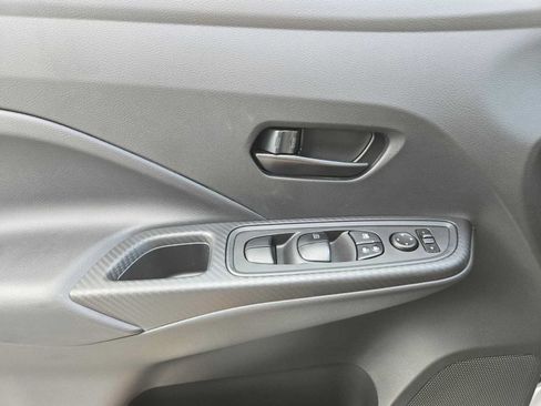 Used 2025 Nissan Versa S w/ Trunk Package FWD image 22