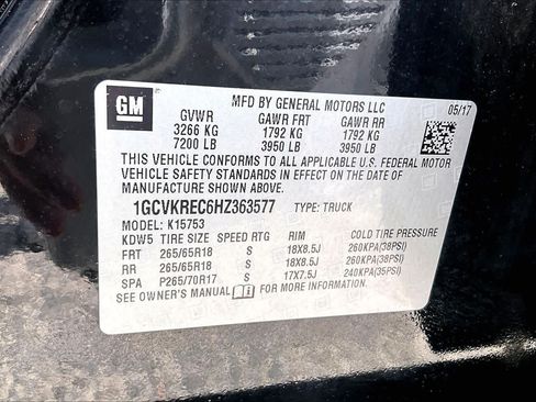 Used 2017 Chevrolet Silverado 1500 LT w/ Midnight Edition AWD/4WD image 34