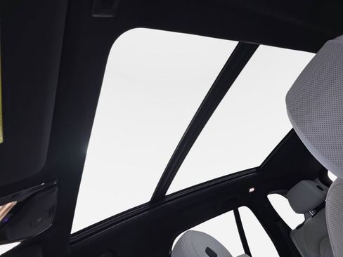 Used 2023 BMW X5 sDrive40i w/ M Sport Package image 29