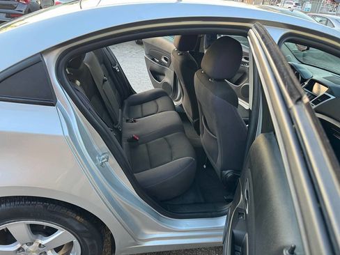 Used 2015 Chevrolet Cruze LT image 16