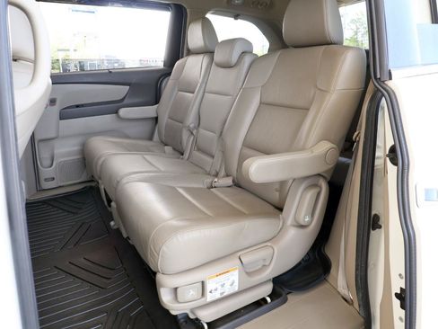 Used 2015 Honda Odyssey EX-L image 22