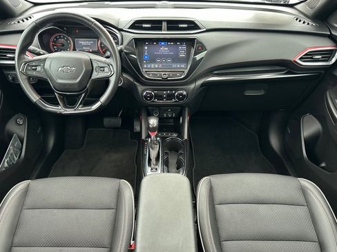 Used 2021 Chevrolet TrailBlazer RS w/ Sun and Liftgate Package image 13