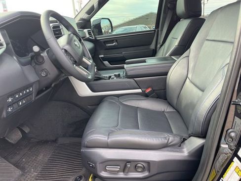 Certified 2025 Toyota Tundra Platinum image 11