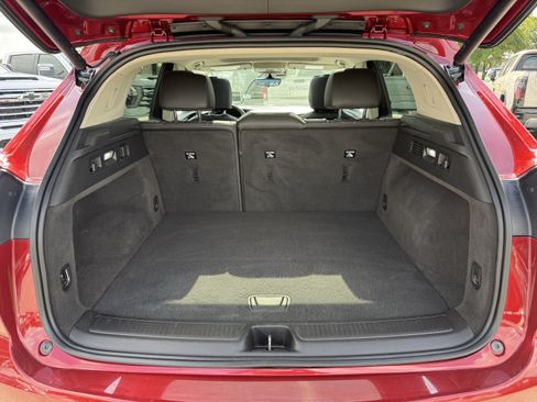 Used 2022 Buick Envision Avenir w/ Technology Package II FWD image 32