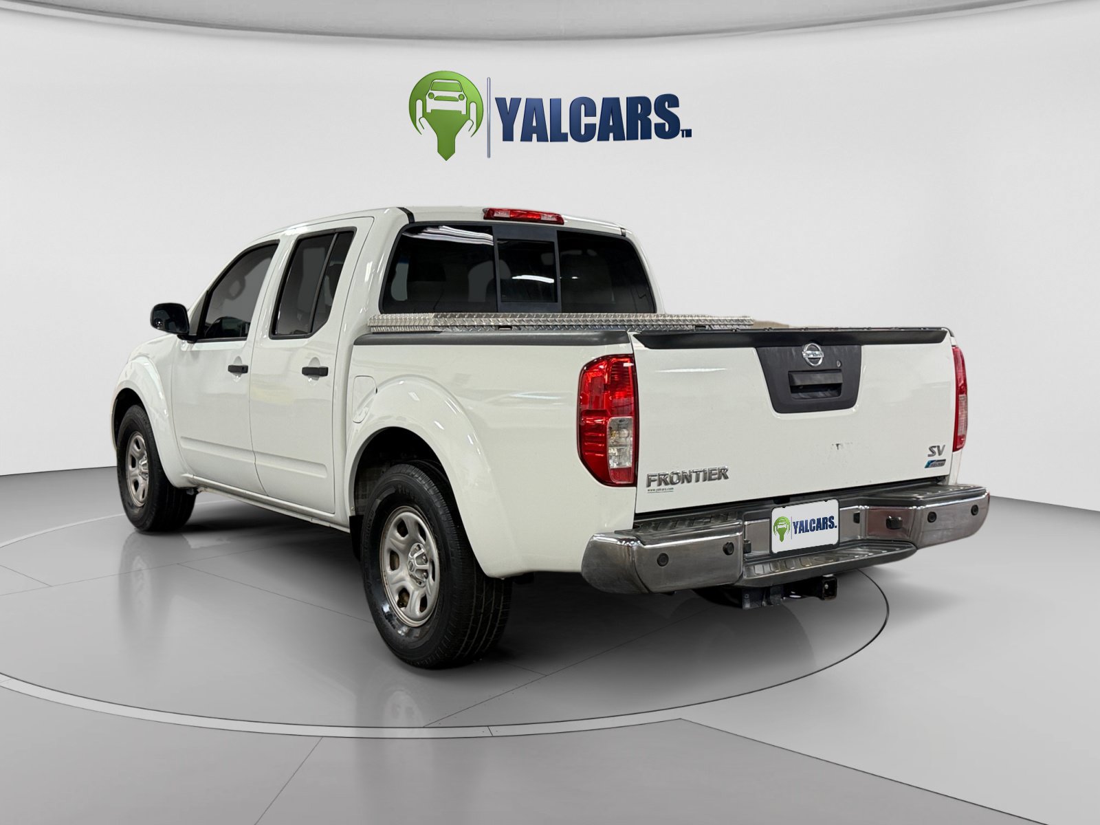 Used 2017 Nissan Frontier SV w/ SV Value Truck Package RWD image 3