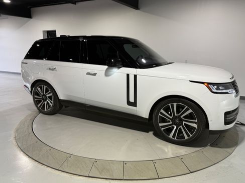 Used 2023 Land Rover Range Rover SE AWD/4WD image 7