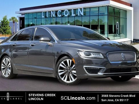 Used 2019 Lincoln MKZ Reserve FWD image 1