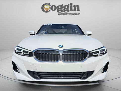 Certified 2025 BMW 330i Sedan w/ Premium Package image 8