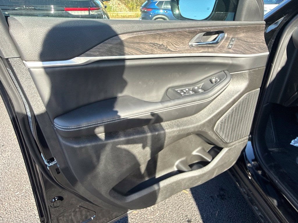 New 2027 Jeep Grand Cherokee Limited AWD/4WD image 18