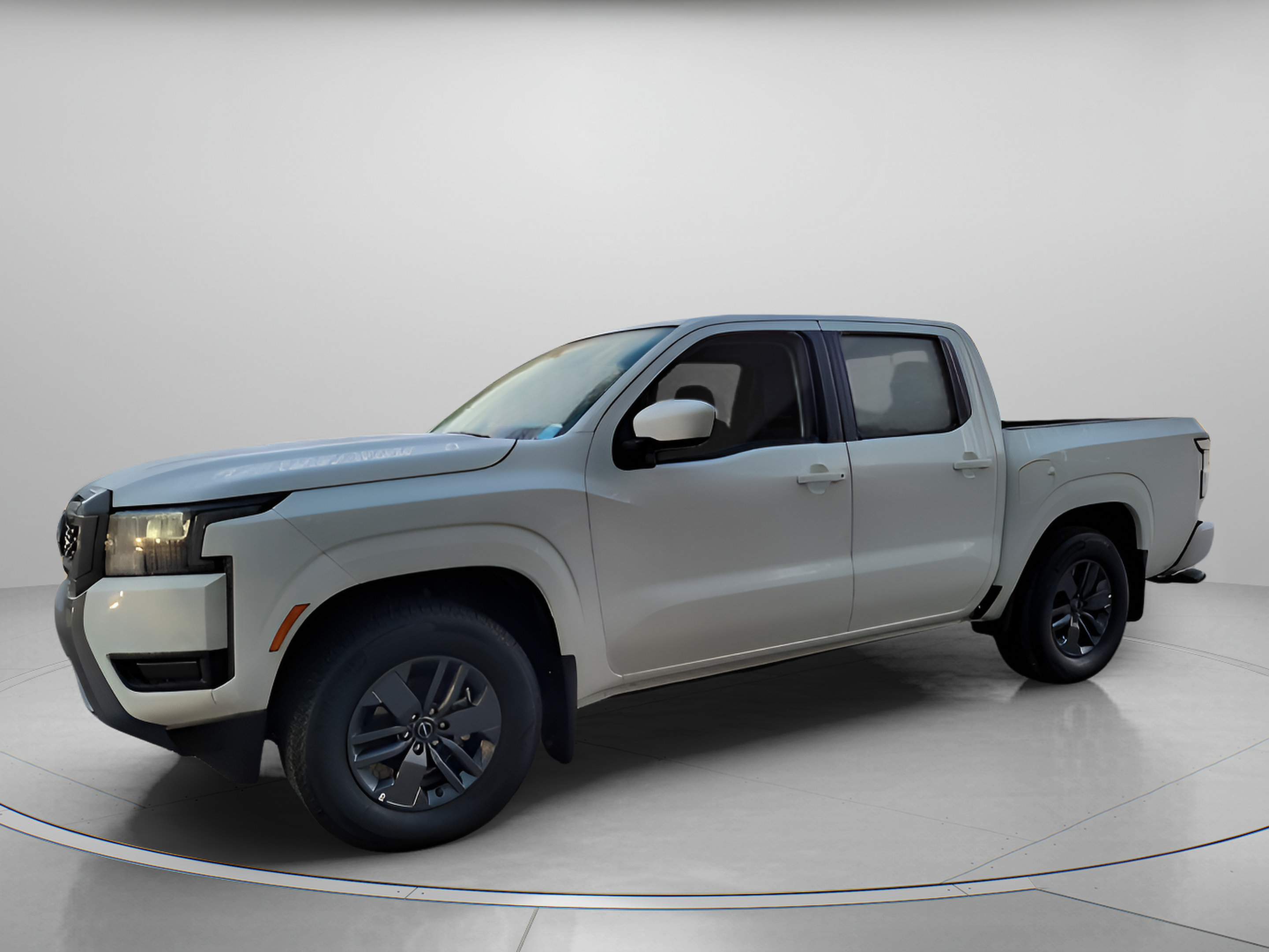 Used 2026 Nissan Frontier SV w/ Tow Package RWD image 2
