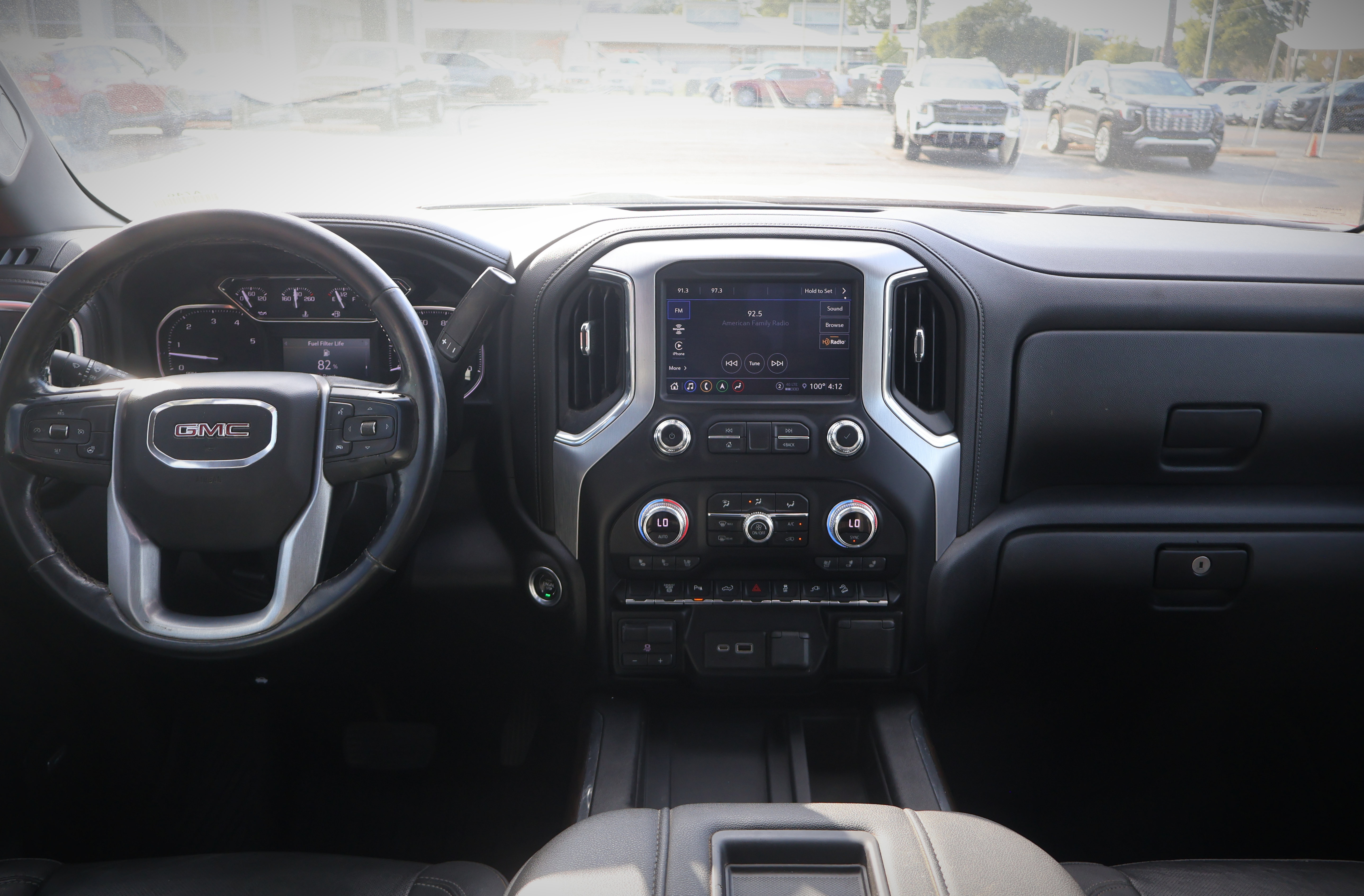 Used 2021 GMC Sierra 2500 SLT w/ SLT Premium Package AWD/4WD image 11