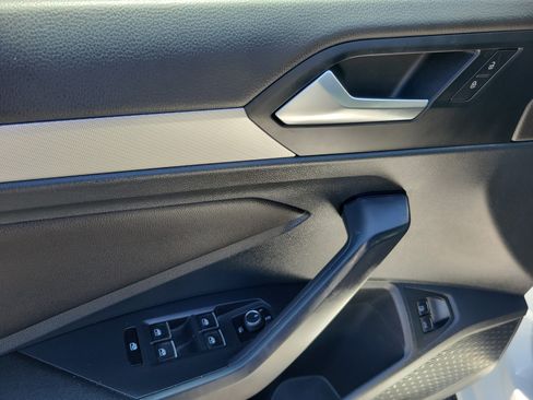 Certified 2023 Volkswagen Jetta Sport FWD image 22