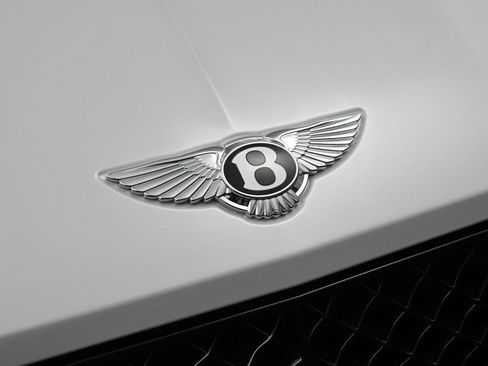 Used 2024 Bentley Continental GT image 13