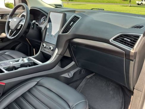 Used 2024 Ford Edge SEL w/ Convenience Package AWD/4WD image 35