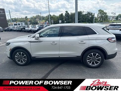 Used 2023 Lincoln Nautilus AWD w/ Premium Package image 5