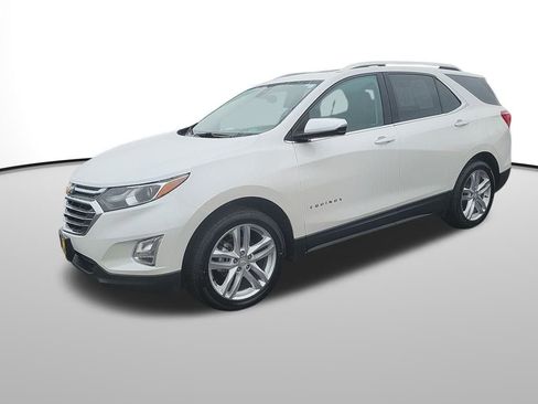 Used 2018 Chevrolet Equinox Premier image 2