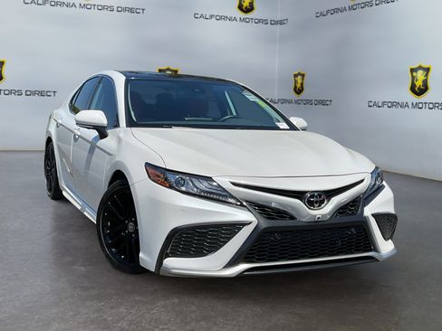 Used 2023 Toyota Camry XSE w/ Navigation Package FWD image 3