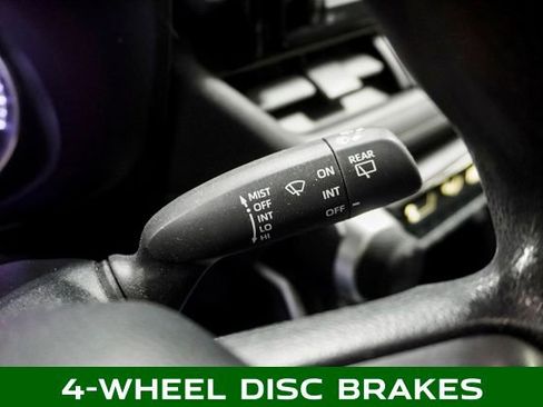 Used 2022 Toyota RAV4 LE image 19