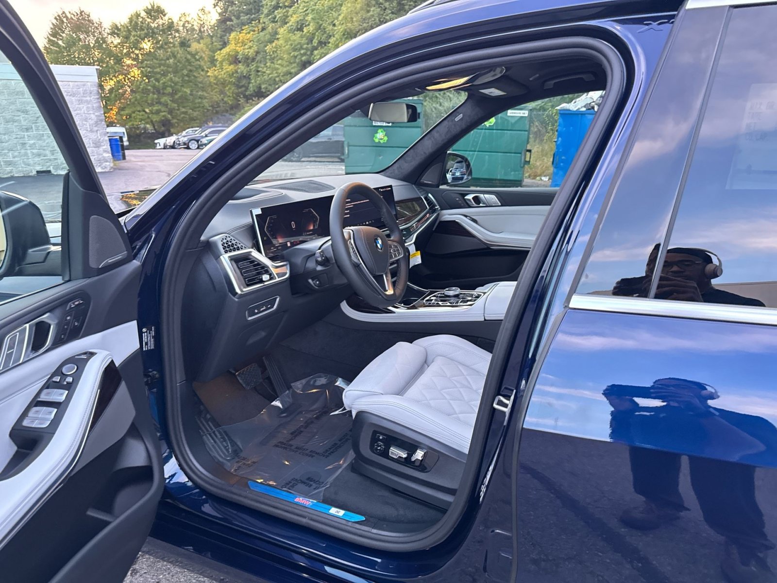 New 2027 BMW X7 xDrive40i AWD/4WD image 10