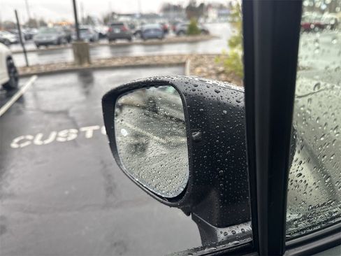 New 2025 Subaru Forester Limited image 24