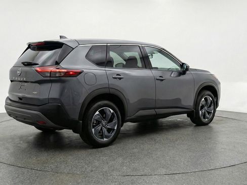 Used 2025 Nissan Rogue SV image 9