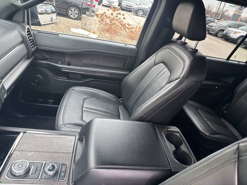 Used 2021 Ford Expedition Max Limited image 19